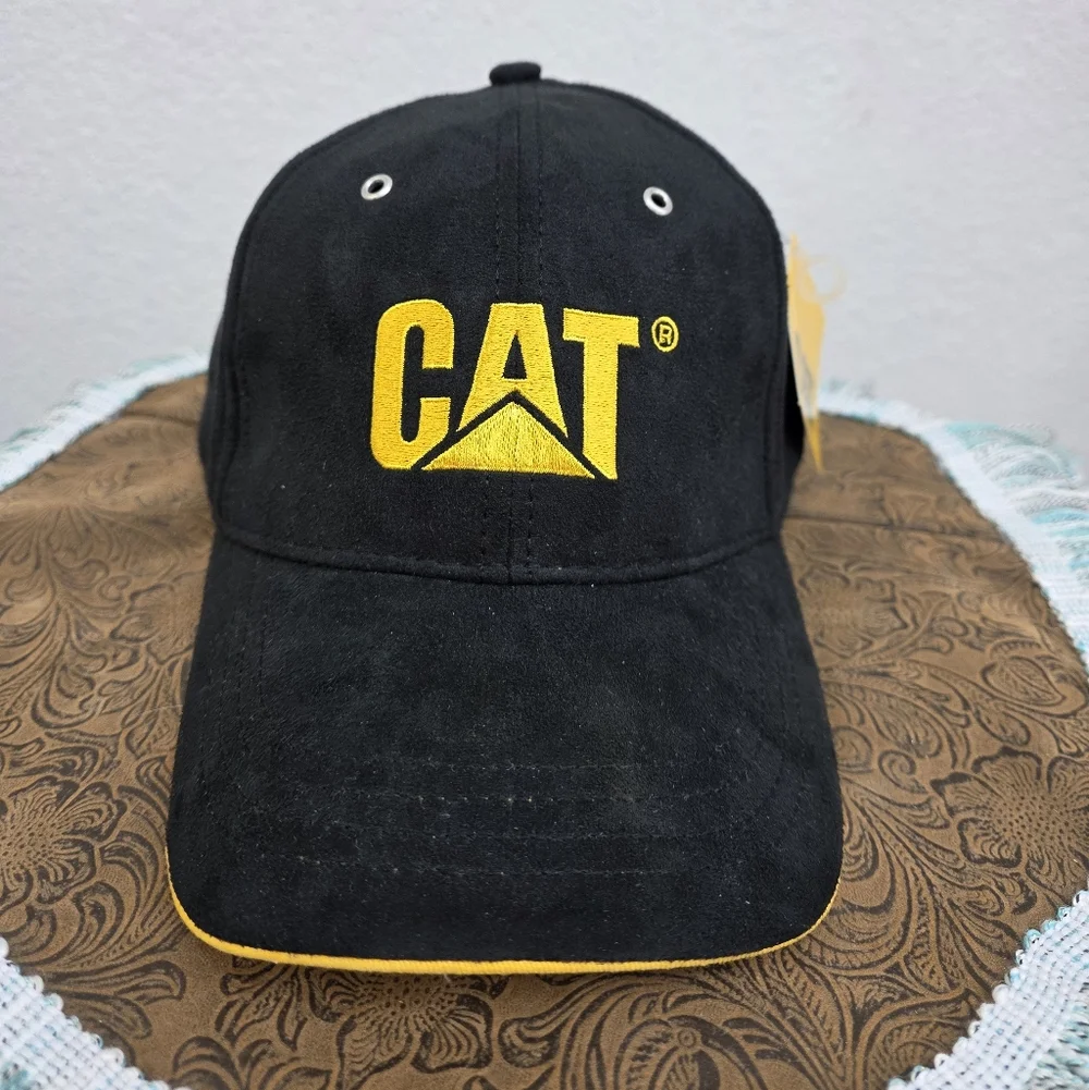 NWT Tucker Cat Hat Black Suede and Yellow Embroidered Logo Cap - Cat